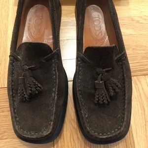 Tod’s Brown Suede Loafer with tassel detail